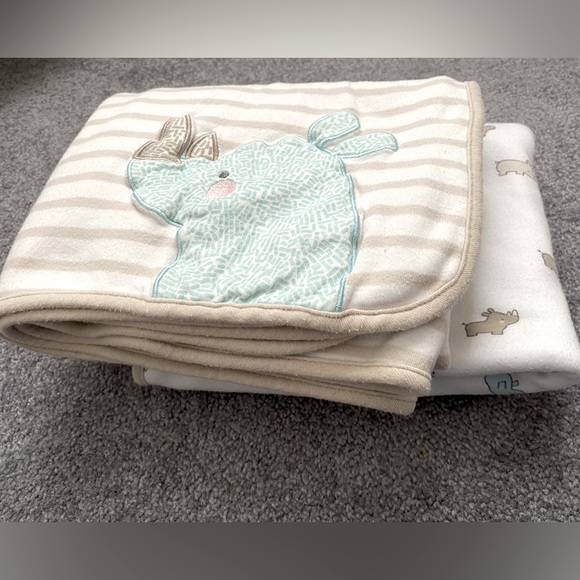 Baby Rhino blankets set of 2 - Picture 3 of 5